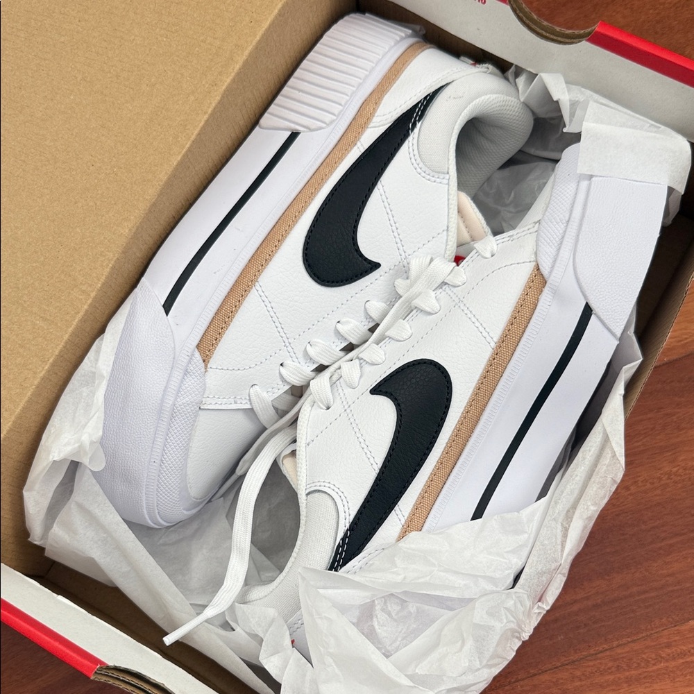 Nike Dunk Low Next Nature Sneakers